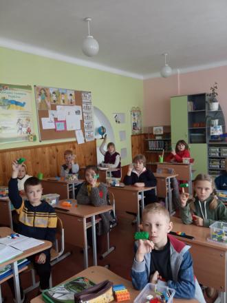 /Files/images/pochatkova_shkola/fayli_psh/изображение_viber_2021-10-26_10-34-00-686.jpg