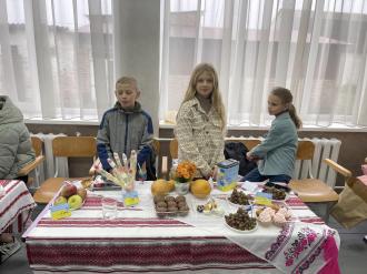/Files/images/uchnvske_samovryaduvannya/yarmarka/6.jpg