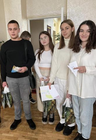/Files/images/vihovna_23-24/деньЗСУ2.jpg